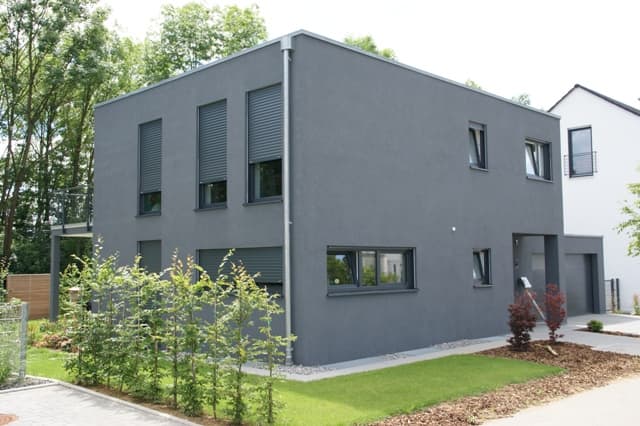Modernes Einfamilienhaus mit Flachdach in Kirchheim unter Teck